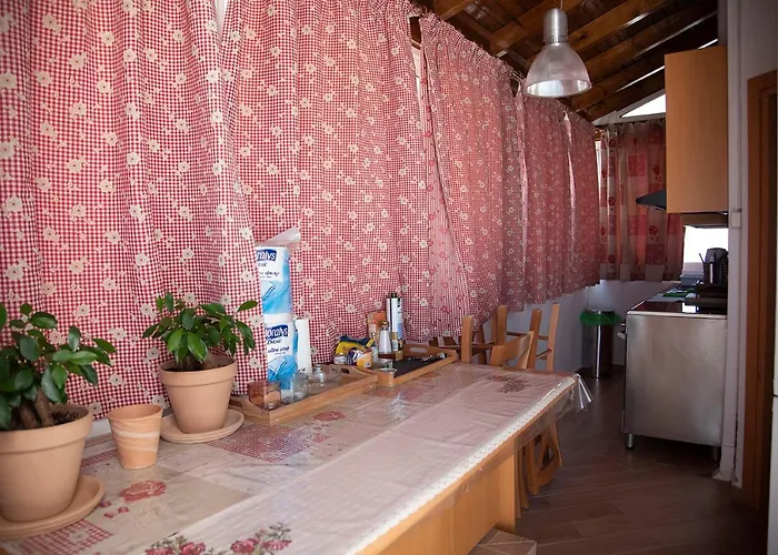 Stavros Amazing In The Centre Of העיירה קוס