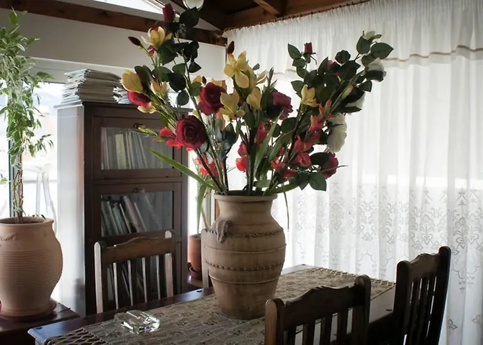 Stavros Amazing In The Centre Of بلدة كوس